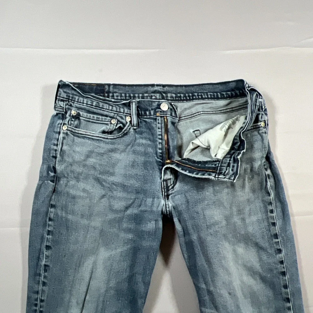 Levi's Straight Leg Jeans Mens 34x29 Blue Denim Medium Wash Low Rise Zip Fly